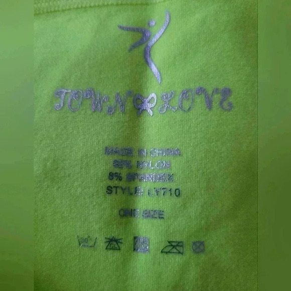 Town & Love Tank Tops OS NWOT Bundle of 2 - Picture 5 of 6